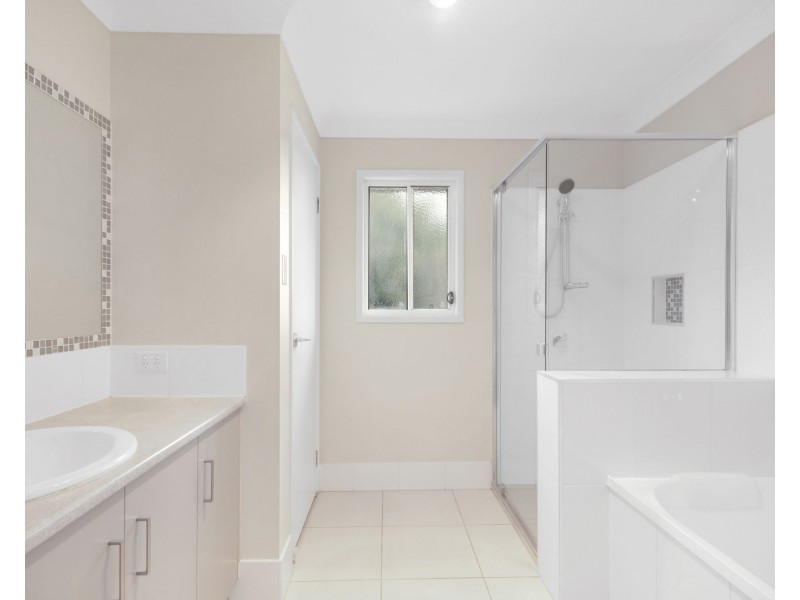 Unit 5/11 Obrien Street, Harlaxton QLD 4350