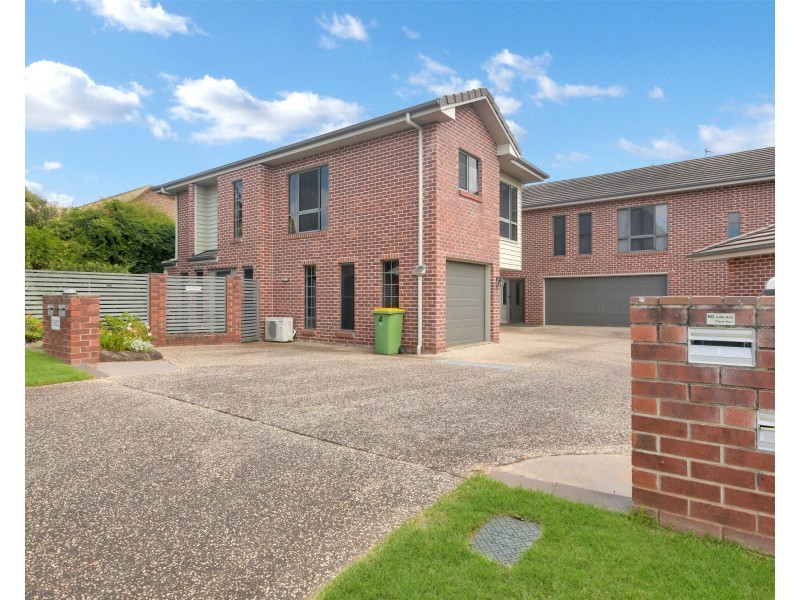 Unit 4/3 Luke Street, Kearneys Spring QLD 4350
