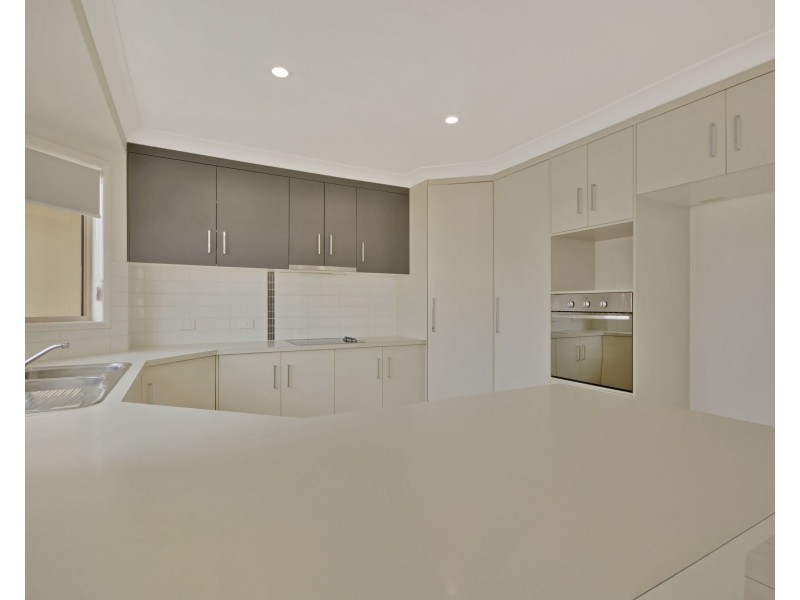 Unit 1/14 Mason Court, Kearneys Spring QLD 4350