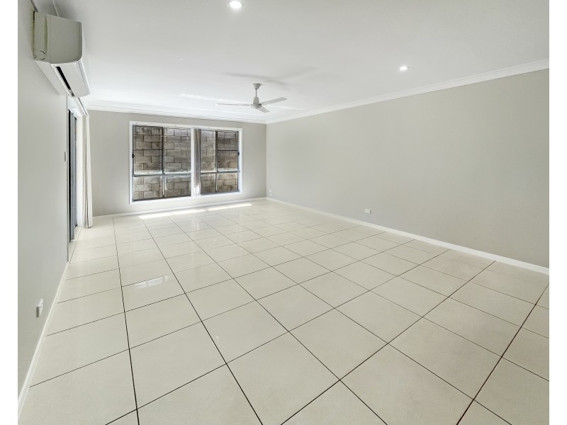 Unit 1/28 Alpine Court, Cranley QLD 4350