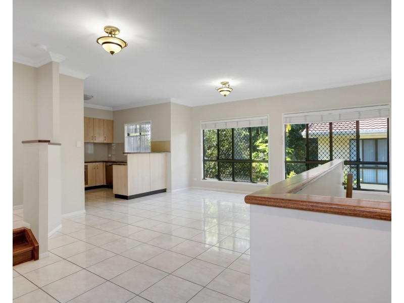 Unit 3/3 Luke Street, Kearneys Spring QLD 4350