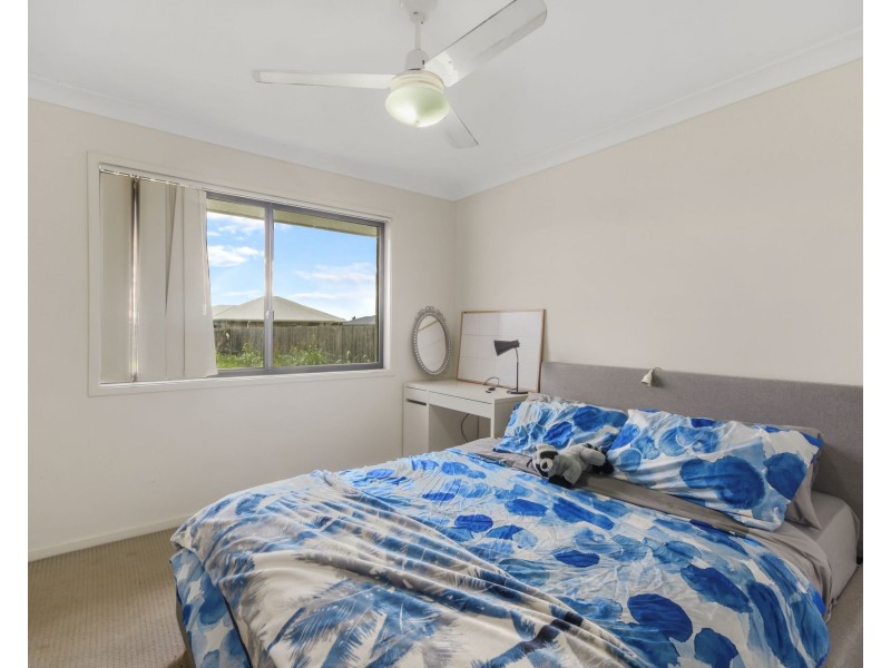 Unit 2/27 Weebah Place, Cambooya QLD 4358