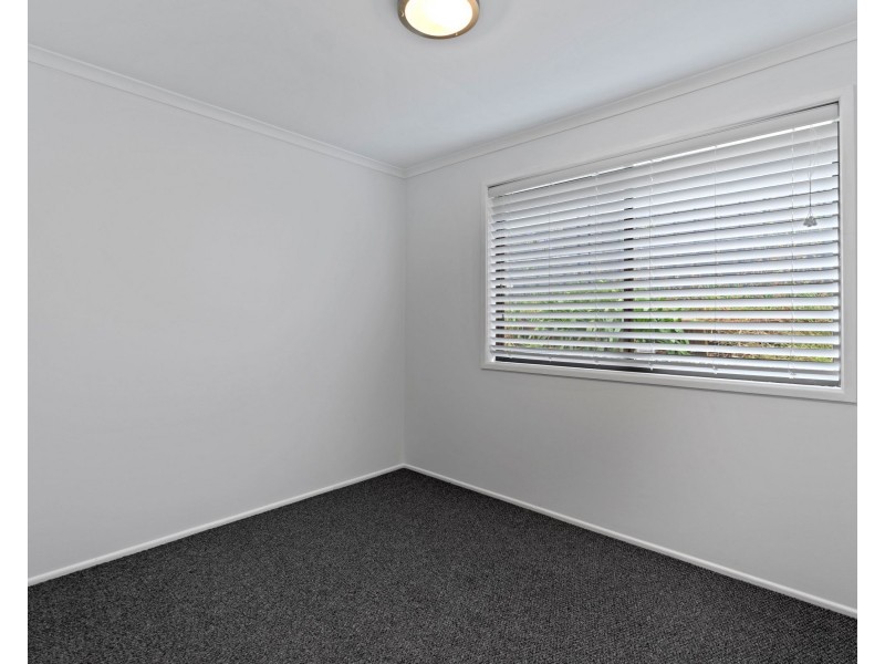 33 Poinciana Street, Newtown QLD 4350