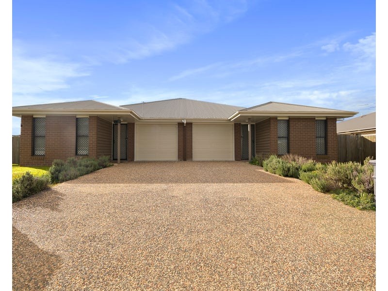 Unit 1/2 Nash Drive, Glenvale QLD 4350