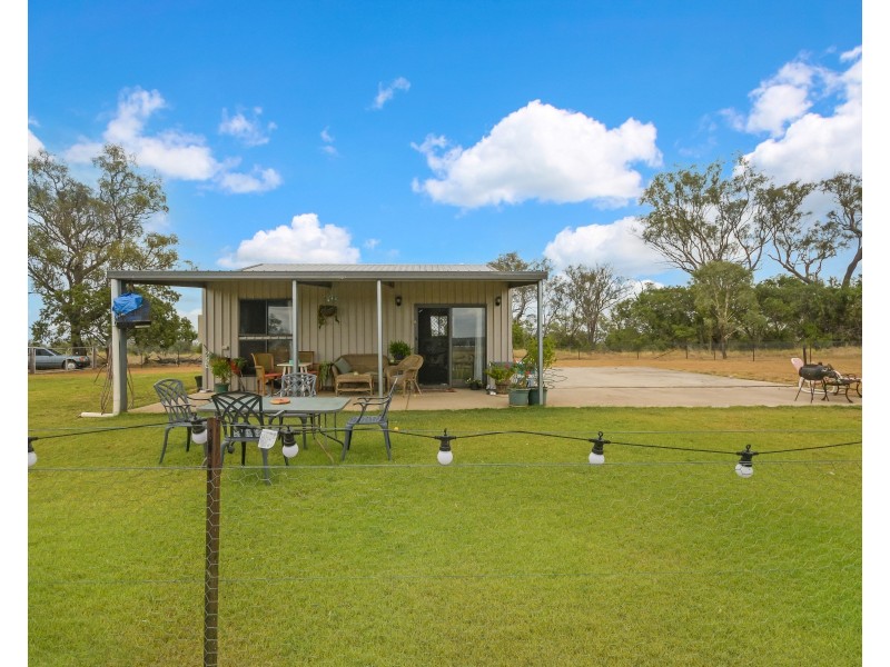 157 Malu Road, Jondaryan QLD 4403