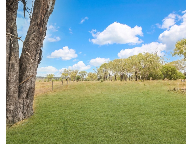 157 Malu Road, Jondaryan QLD 4403