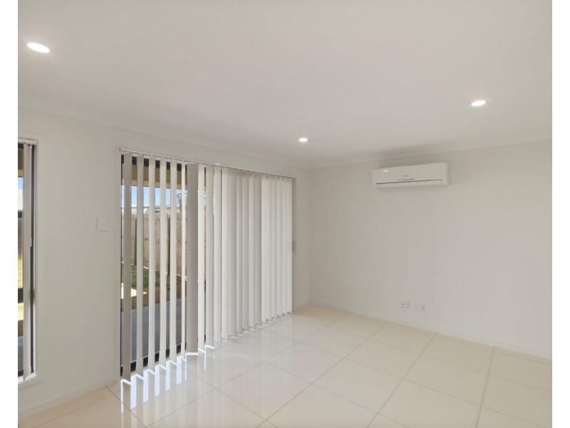 Unit 2/10 Mia Street, Wyreema QLD 4352