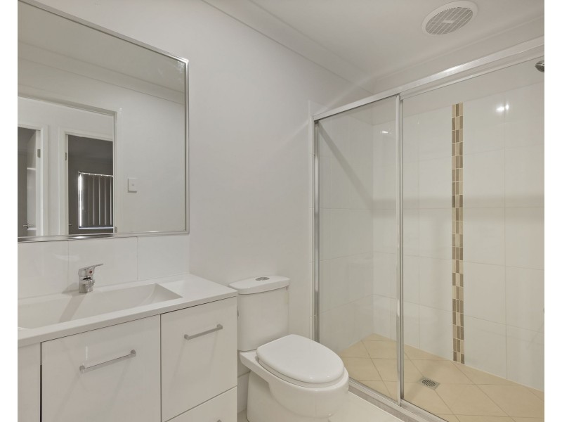 Unit 2/10 Mia Street, Wyreema QLD 4352