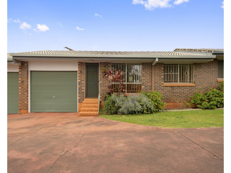 Unit 3/335 West Street, Harristown QLD 4350