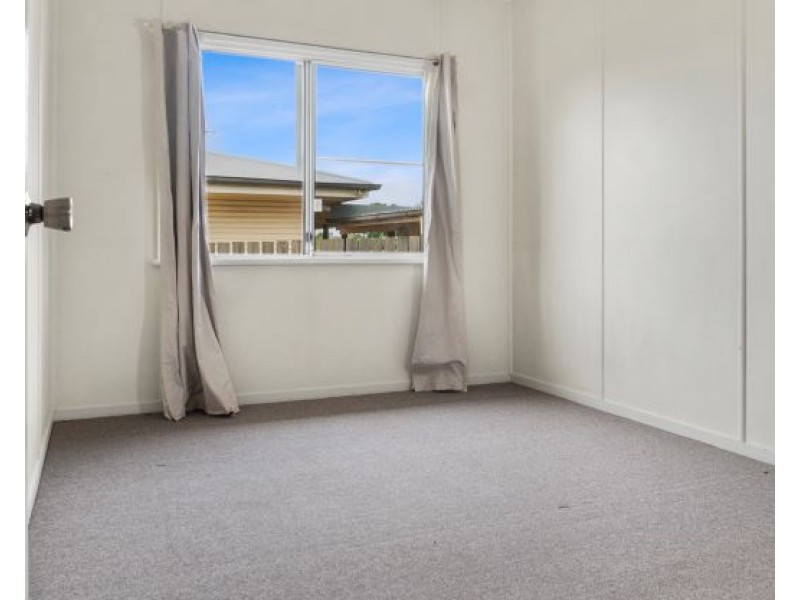 11 McCafferty Street, Wilsonton QLD 4350