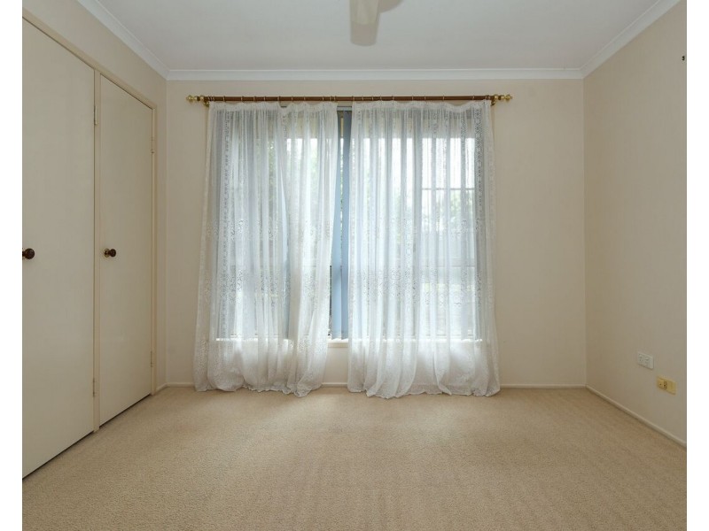 2 Oaklands Court, Glenvale QLD 4350