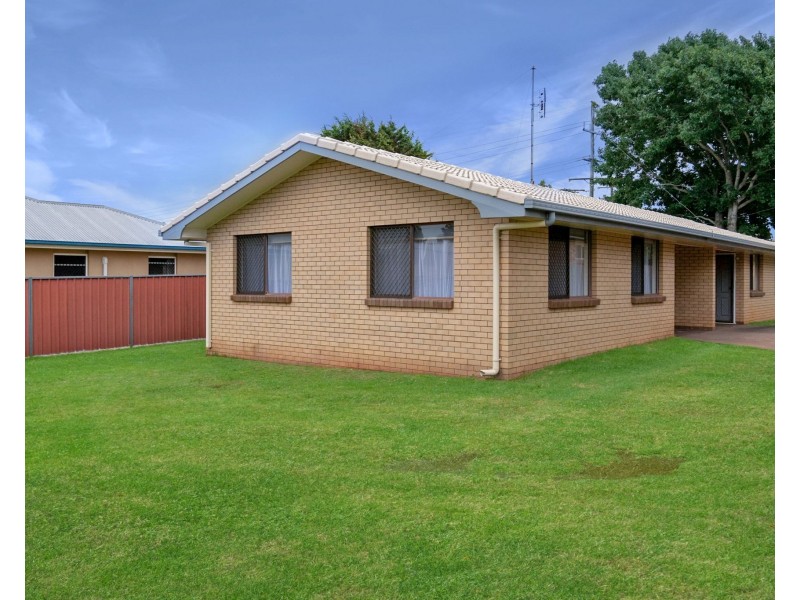 Unit 2/336 Alderley Street, South Toowoomba QLD 4350