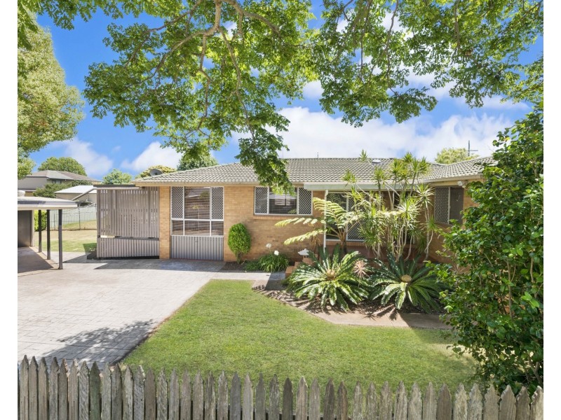 13 Raftery Street, Centenary Heights QLD 4350