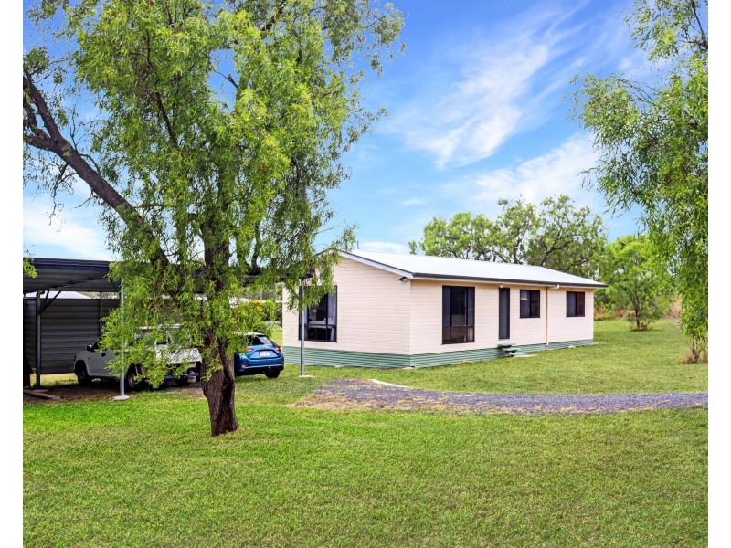 2 Mccartin Court, Torrington QLD 4350