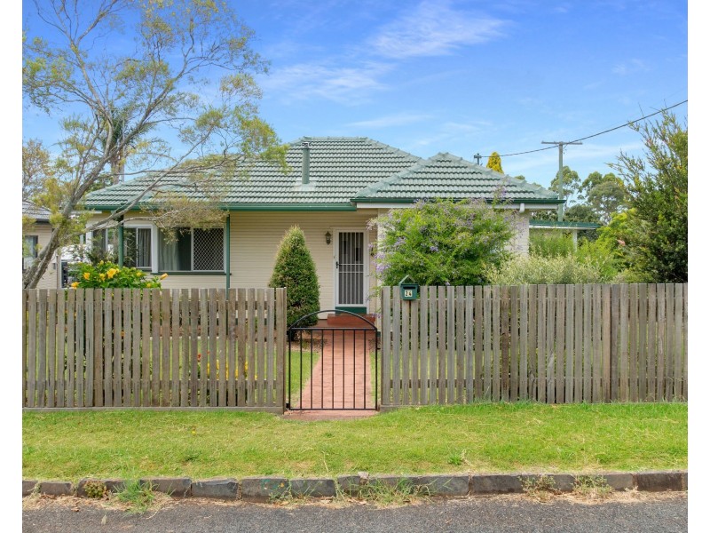 24 Beelbee Street, Harristown QLD 4350