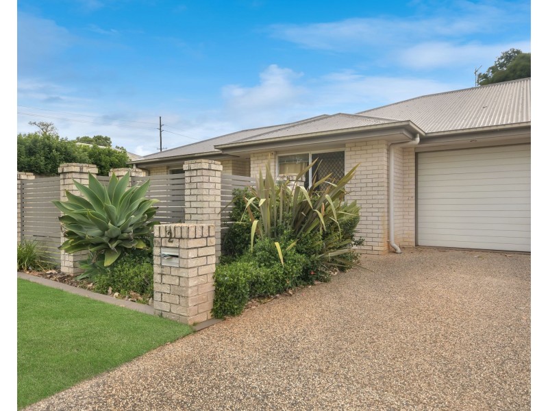 Unit 2/11 Boxsall Street, Newtown QLD 4305