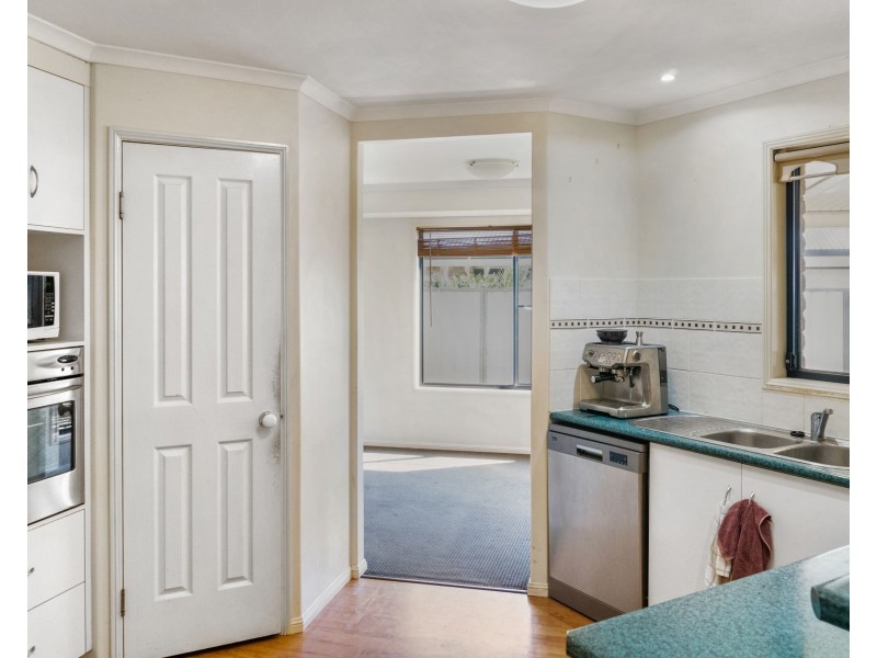 4 Chifley Court, Middle Ridge QLD 4350