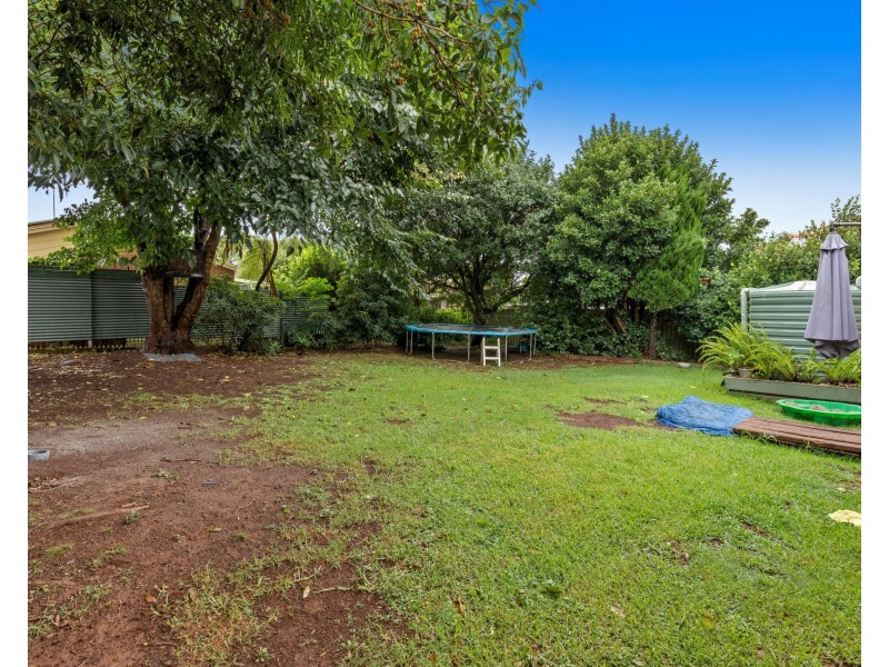29 Nellie Street, Centenary Heights QLD 4350