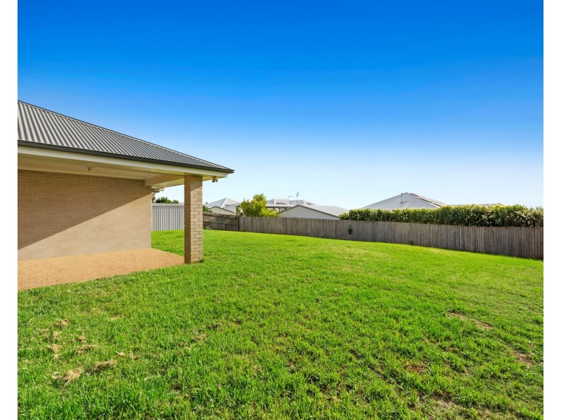 30 Kalimna Drive, Highfields QLD 4352