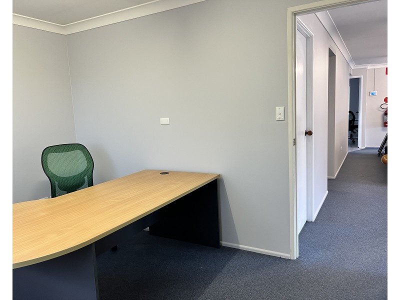 105 McDougall Street, Wilsonton QLD 4350