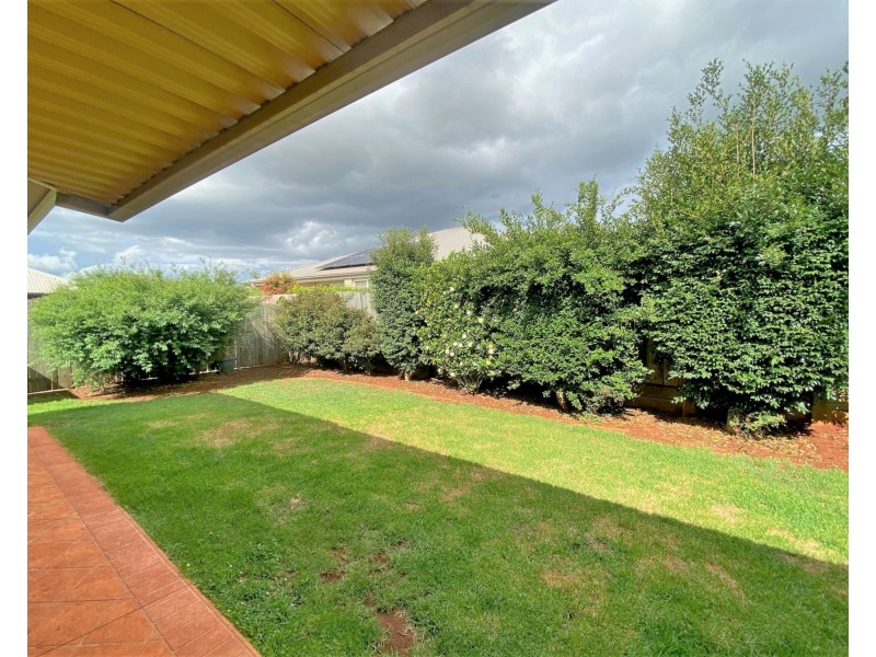 84 Aberdeen Street, Rangeville QLD 4350