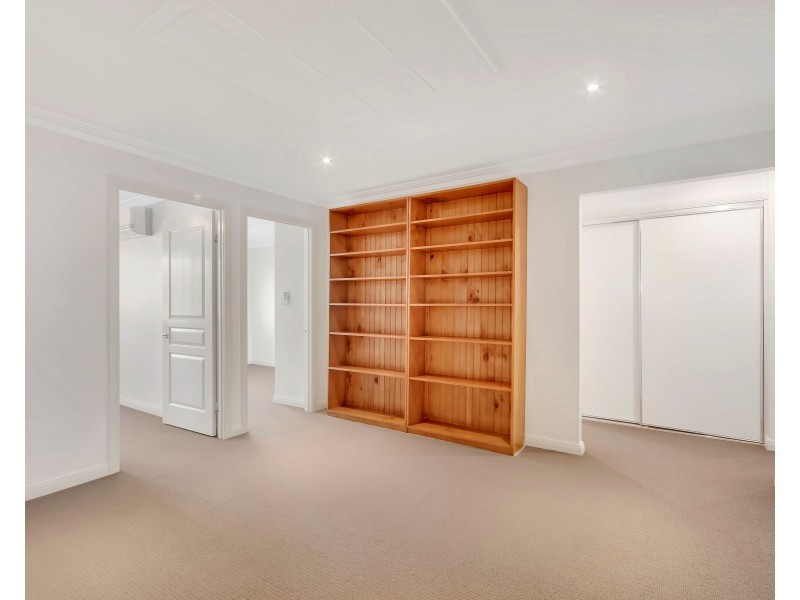 Unit 4/200 Ramsay Street, Centenary Heights QLD 4350