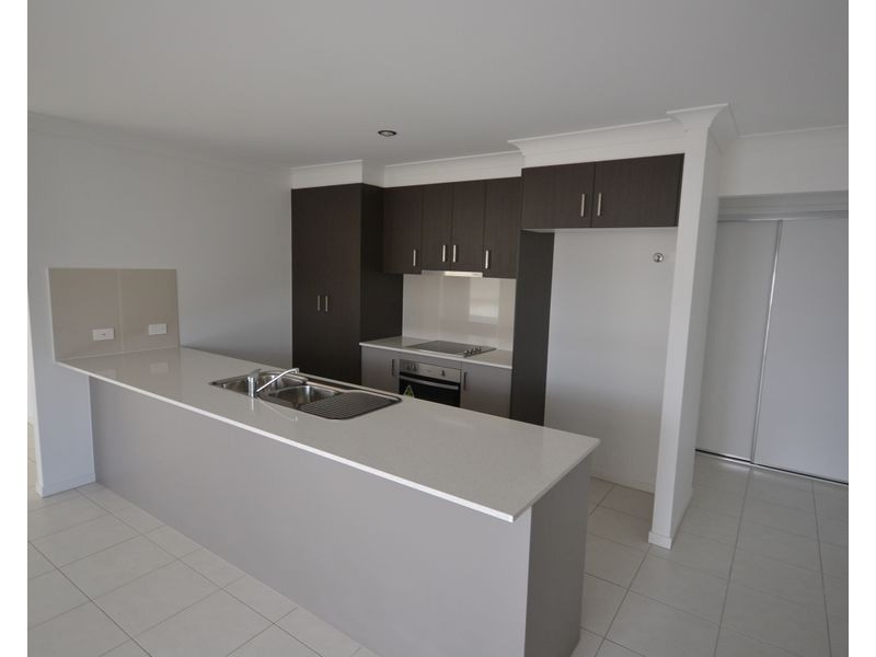 Unit 2/10 Preston Court, Glenvale QLD 4350