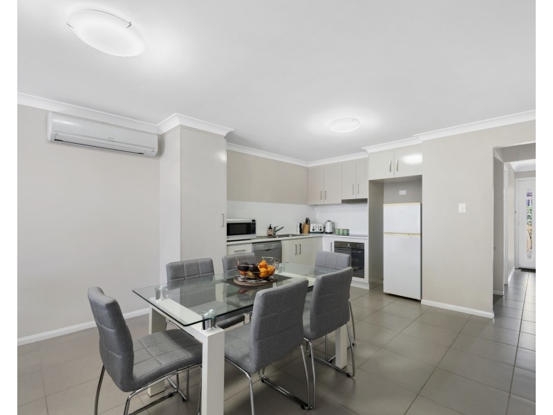 Unit 3/37 Boyett Street, Centenary Heights QLD 4350