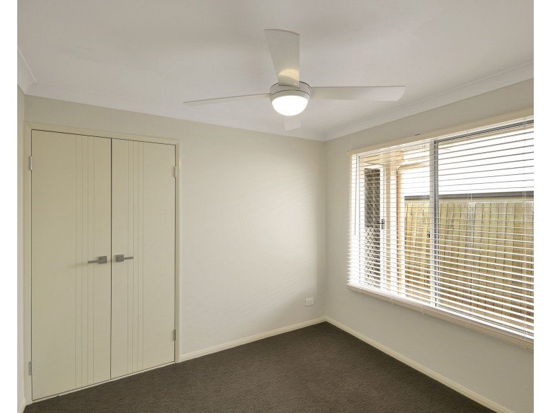 3 Peony Lane, Glenvale QLD 4350
