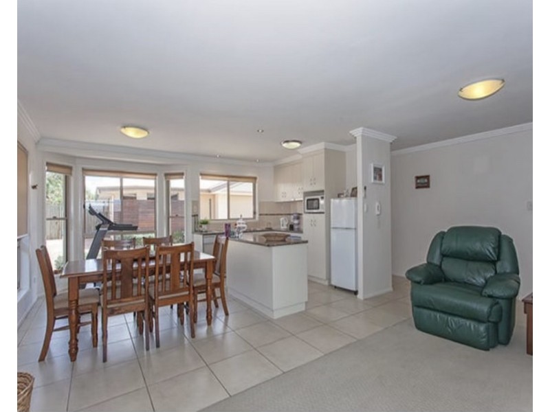 Unit 11/381 Greenwattle Street, Wilsonton QLD 4350