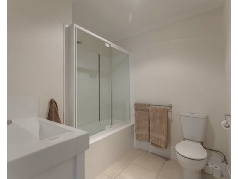 Unit 11/381 Greenwattle Street, Wilsonton QLD 4350