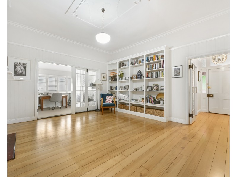 46 Bridge Street, East Toowoomba QLD 4350