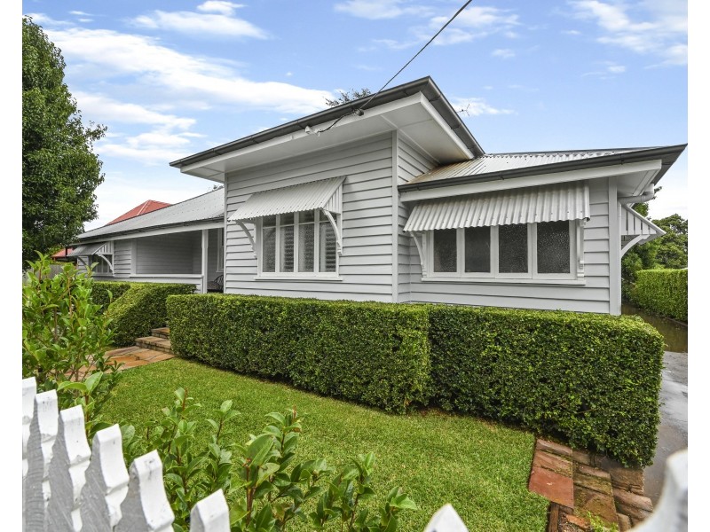 46 Bridge Street, East Toowoomba QLD 4350