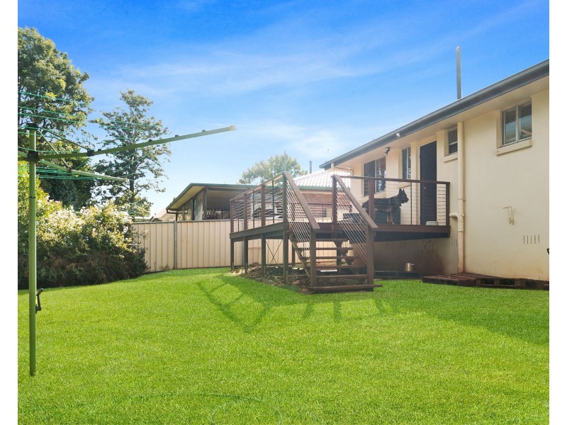 26 Debra Street, Centenary Heights QLD 4350