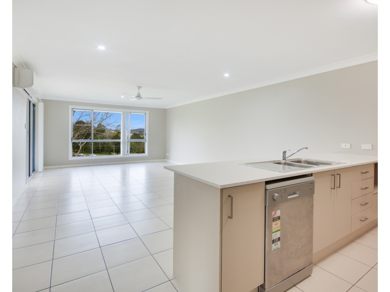 Unit 1/19 Alpine Court, Cranley QLD 4350