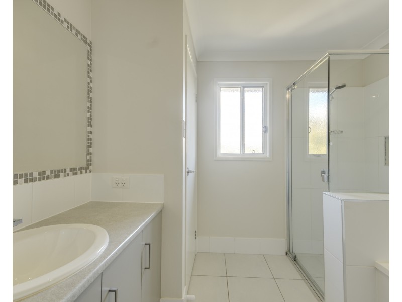 Unit 3/11 Obrien Street, Harlaxton QLD 4350
