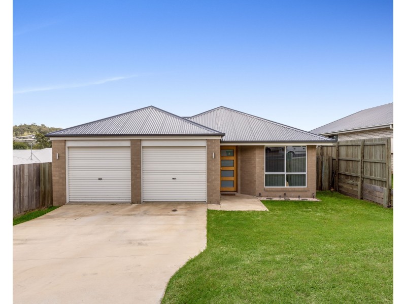 13 Downs Street, Glenvale QLD 4350