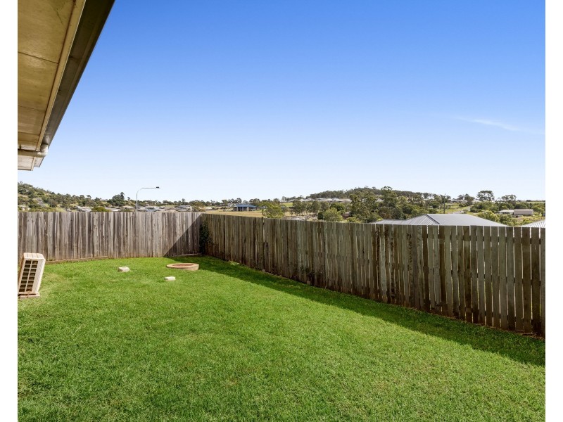 13 Downs Street, Glenvale QLD 4350