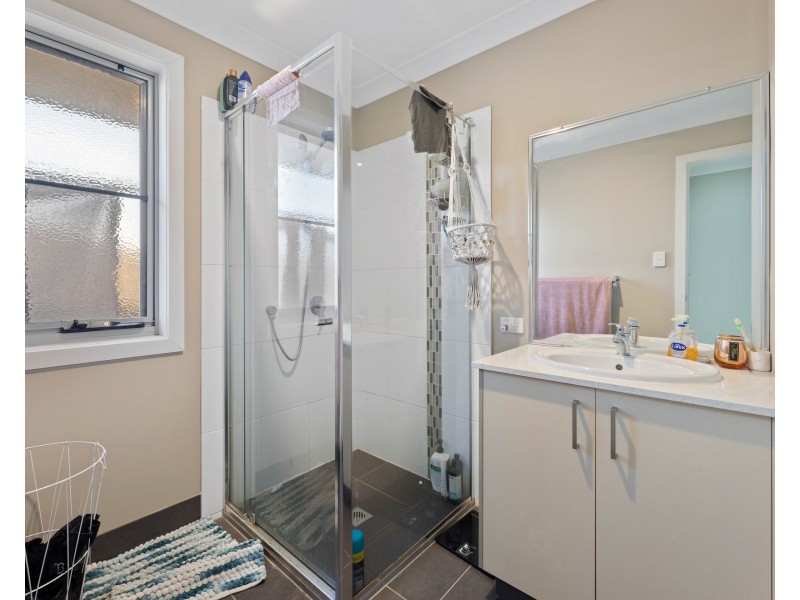 Unit 2/15 Alpine Court, Cranley QLD 4350