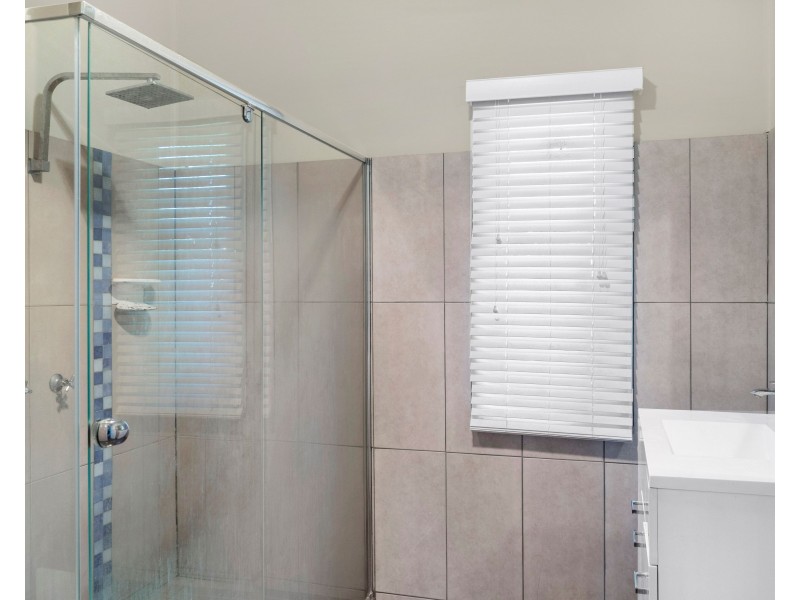 27 Hursley Road, Newtown QLD 4350