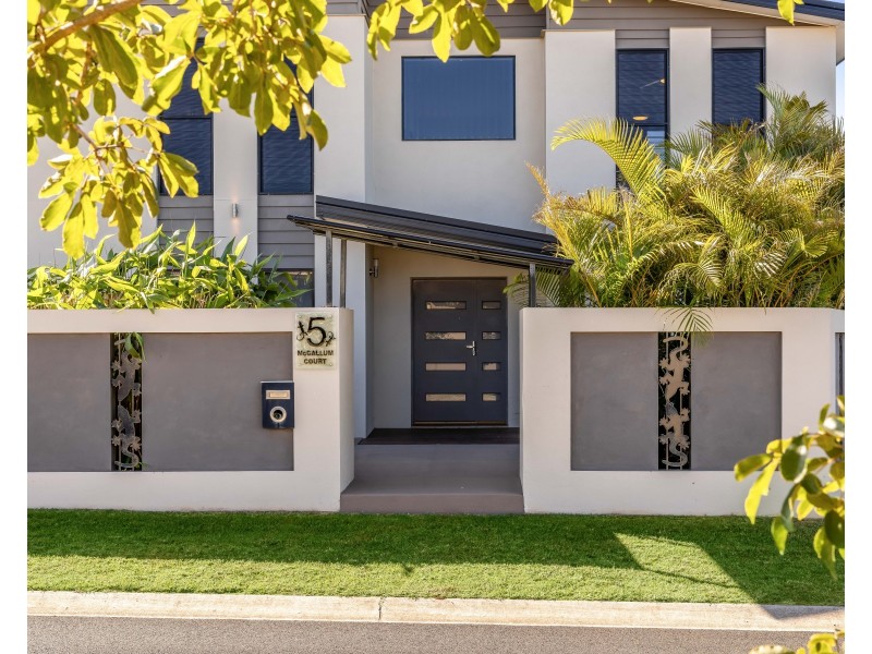 5 McCallum Court, Middle Ridge QLD 4350