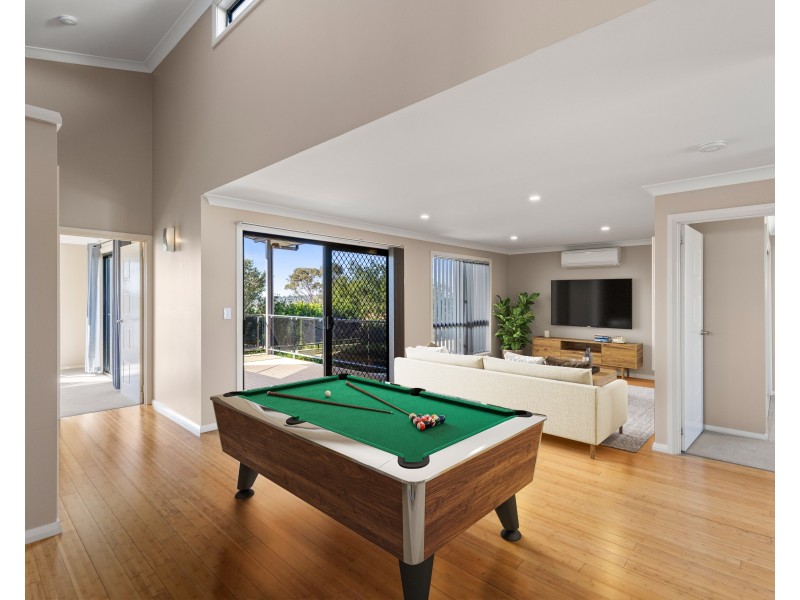 5 McCallum Court, Middle Ridge QLD 4350