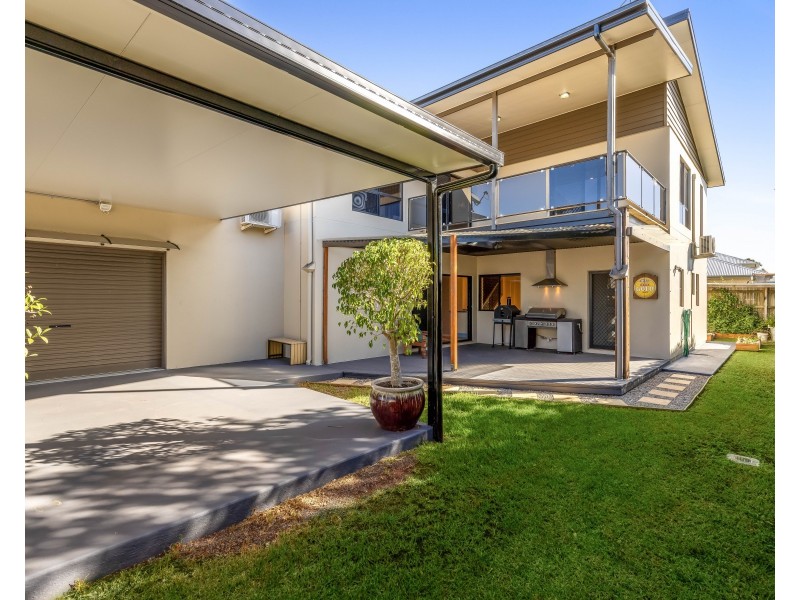 5 McCallum Court, Middle Ridge QLD 4350