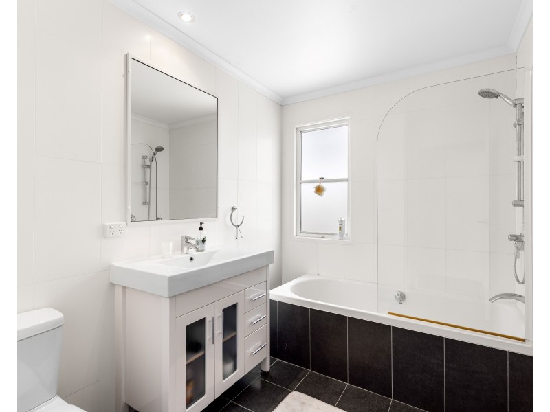 Unit 5/19B Gladstone Street, Newtown QLD 4350