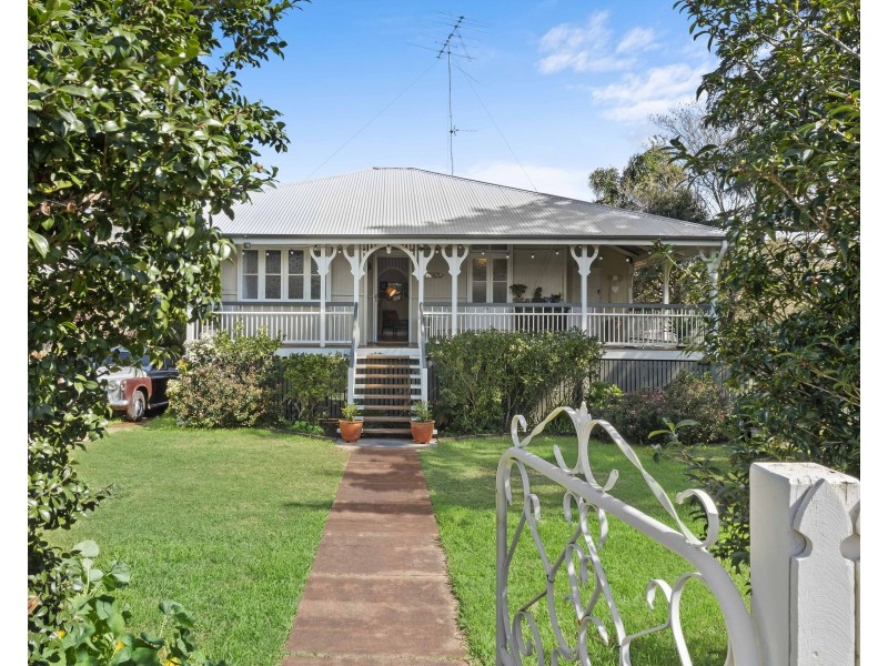 121 MacKenzie Street, East Toowoomba QLD 4350