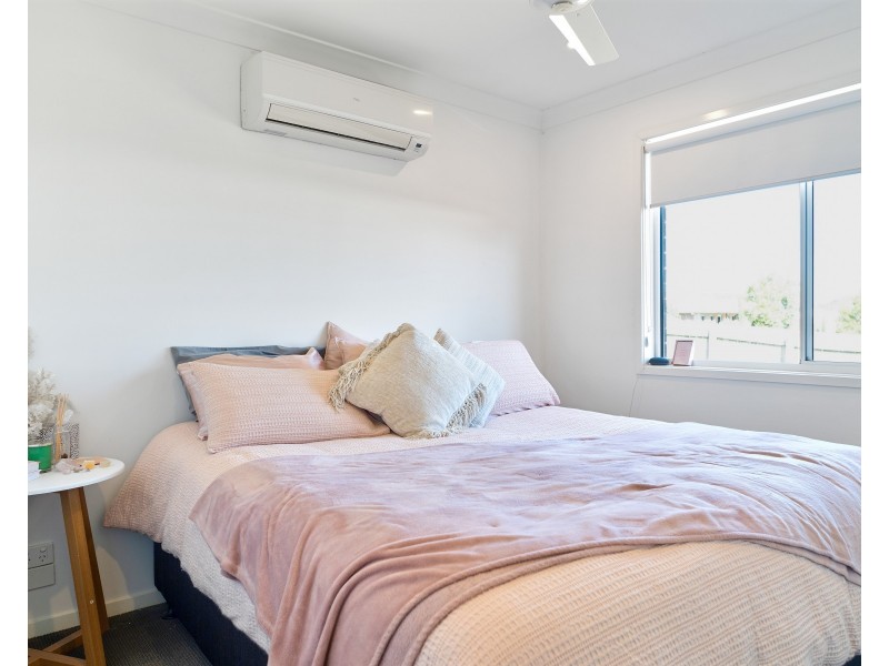 Unit 2/10 Sienna Drive, Glenvale QLD 4350