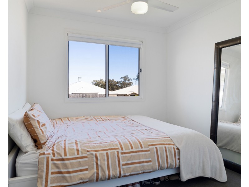 Unit 2/10 Sienna Drive, Glenvale QLD 4350