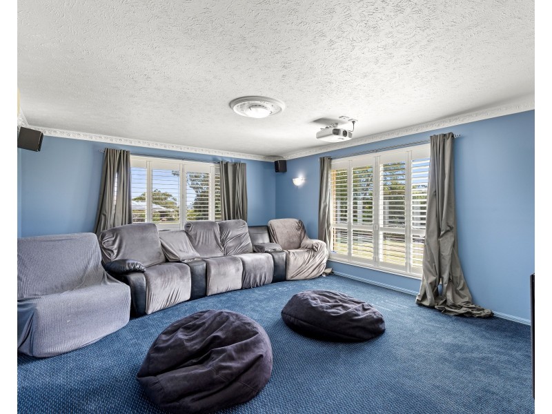 17 Calim Street, Cotswold Hills QLD 4350