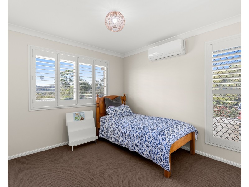 17 Calim Street, Cotswold Hills QLD 4350