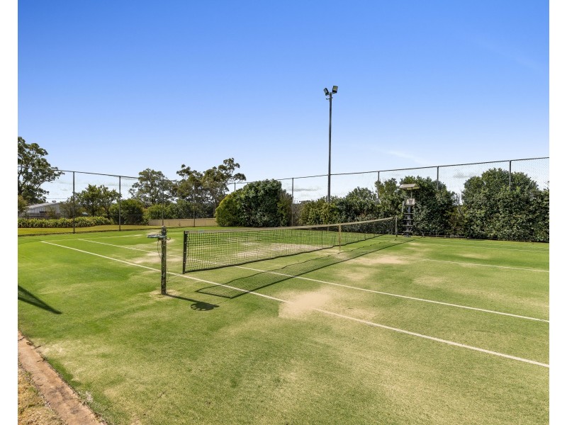17 Calim Street, Cotswold Hills QLD 4350